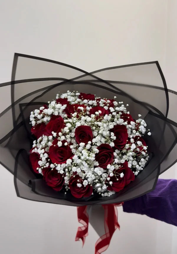 18 Red Roses Bouquet