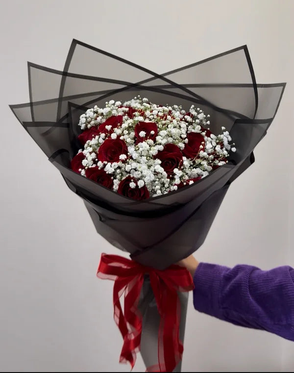 18 Red Roses Bouquet