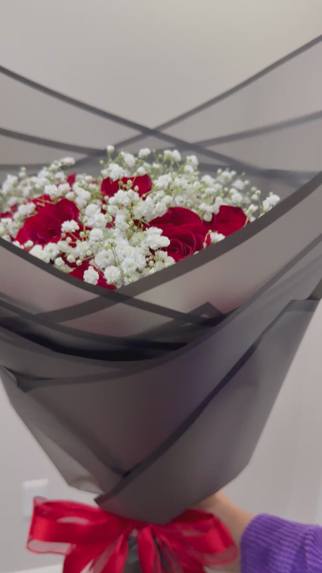 18 Red Roses Bouquet